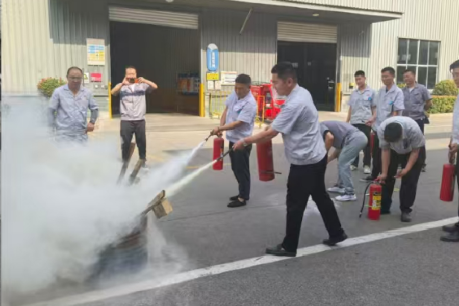 集團以“安全生產月”活動為契機，推動安全管理從階段性活動向常態化、精準化管控轉型